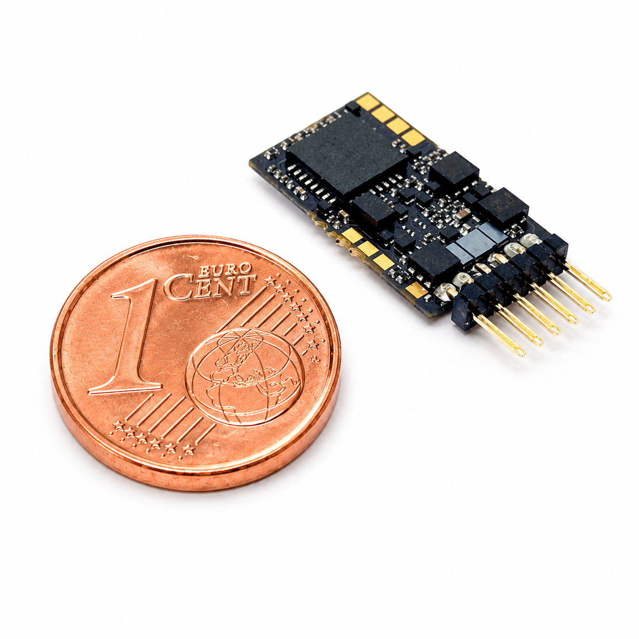 N Lokdecoder DCC und Motorola mit Schnittstelle NEM 651