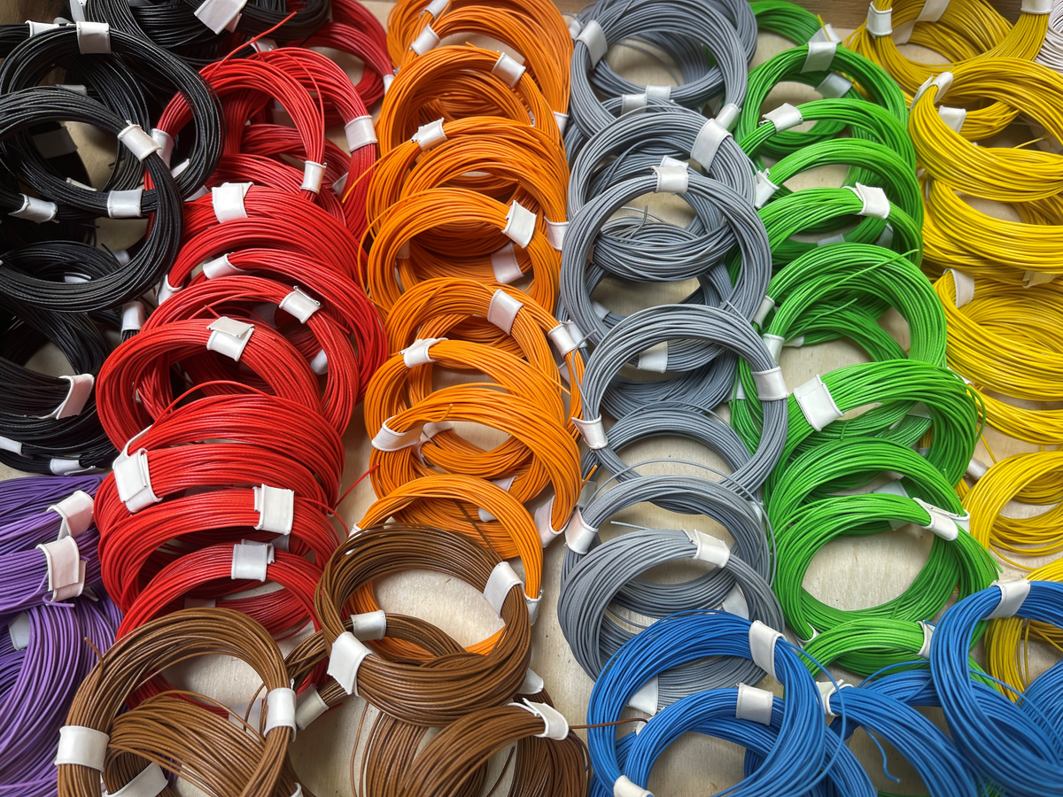 Kabel und Zubehör